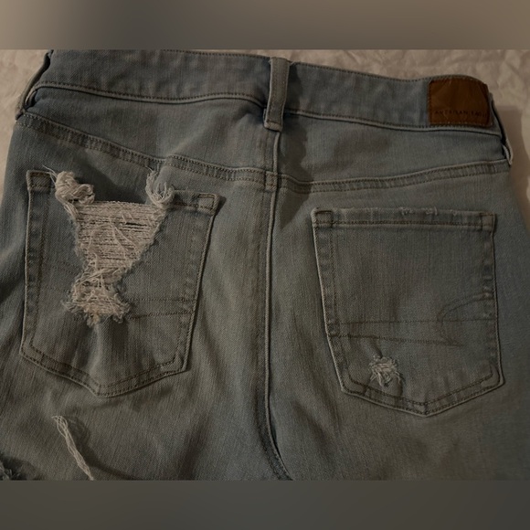 American Eagle The Dream Short MIDI Distressed Light Wash Shorts - Picture 7 of 13